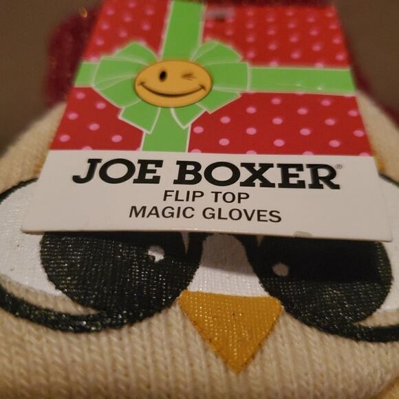 Bundle of hoodie and Gloves - Picture 7 of 7